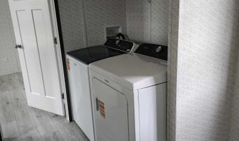 41 Audrey Ln, Bennington, VT 05201