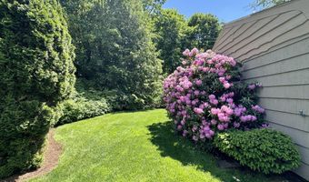 281 Clyde Rd, Bangor, ME 04401