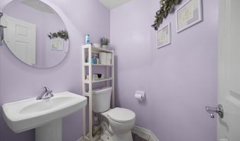 2935 Talaga Dr, Algonquin, IL 60102