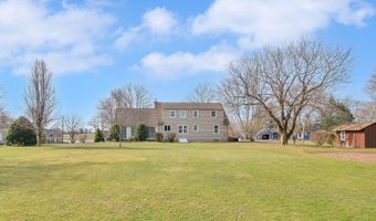 39 Stardust Dr, Enfield, CT 06082