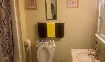 521 N Calhoun Shores Pkwy, Calhoun Falls, SC 29628