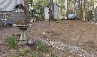 5877 Five Mile Point Rd, Allouez, MI 49805