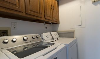 304 Wellington Pl, Aberdeen, NJ 07747