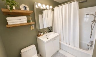 4836 7TH St S, Arlington, VA 22204