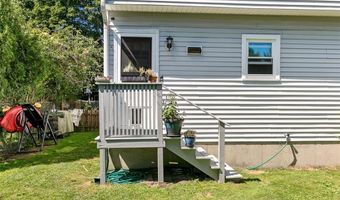 55 Homer St B, Newport, RI 02840