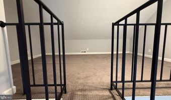 3050 S BUCHANAN St C2, Arlington, VA 22206