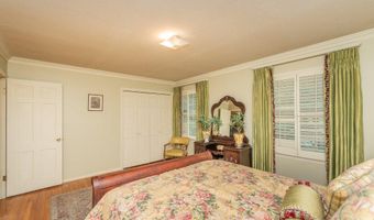 90 Manville Ave, Barnwell, SC 29812