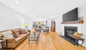 2 Sequoia St, Billerica, MA 01821