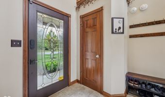 6983 White Oak Dr, Avon, IN 46123