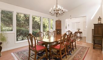 10 Steep Hollow Ln, Cos Cob, CT 06807