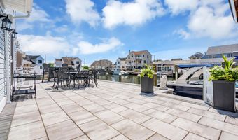 26 Jib Ct, Bayville, NJ 08721