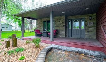 38177 Twin Oaks Dr, Avon, MN 56310