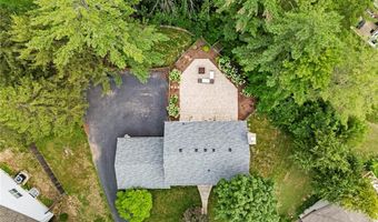 954 Chartrand Dr, Ballwin, MO 63011
