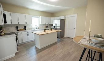 1217 W 3rd St, Anderson, IN 47304