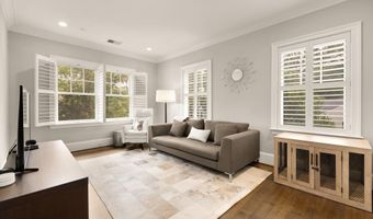 6617 LYBROOK Ct, Bethesda, MD 20817