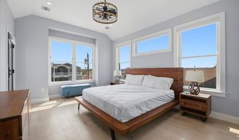 115 9TH St, Beach Haven, NJ 08008