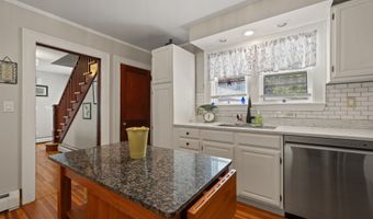 5 Wall St, Cromwell, CT 06416