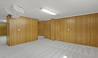 7025 Greenholly Dr, Affton, MO 63123