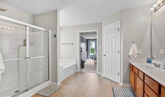 3033 Tuscarora Ln, Indianapolis, IN 46217