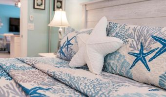 154 CRESCENT Dr, Anna Maria, FL 34216