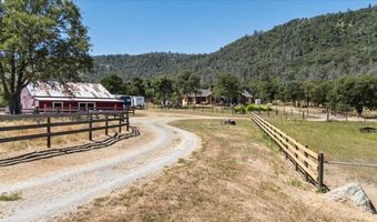 9267 7R Bar Rd, Angels Camp, CA 95222