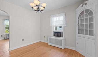 60 University Ter, Burlington, VT 05401