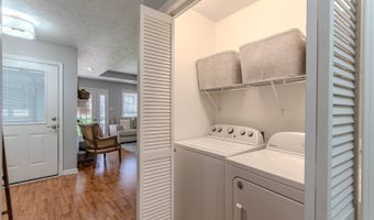 224 Willow Dr, Adamsville, TN 38310