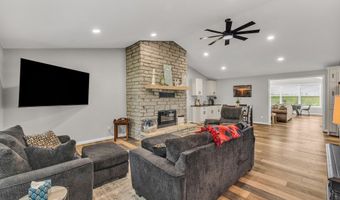 13 Privateer Dr, Afton, OK 74331