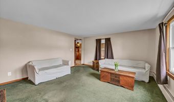 26 Barnum Rd, Danbury, CT 06811