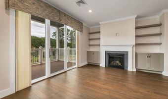 7 Longview Dr 105, Atkinson, NH 03811