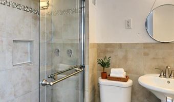 801 N PITT St #1203, Alexandria, VA 22314
