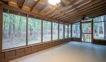 2568 Wirebridge Rd, Arnoldsville, GA 30619