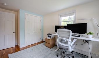 13 Lantern Ln, Billerica, MA 01821