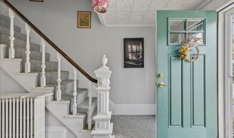 227 High St, Belfast, ME 04915