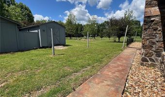 806 SE Avenue 8 Ave, Atkins, AR 72823
