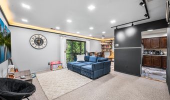 100 Dundee Ct, Aberdeen, NJ 07747