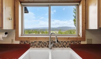125 Cottage Ln, Bonners Ferry, ID 83805