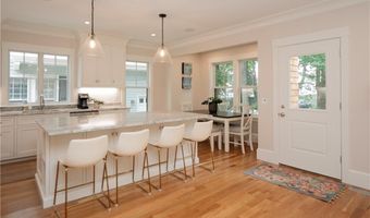 36 Bull St, Newport, RI 02840