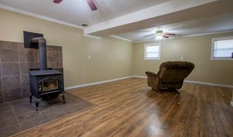 1438 Peachtree Dr, Ashland, OH 44805
