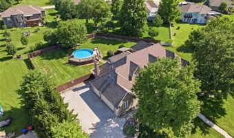 15586 Cedar Ln, Basehor, KS 66007