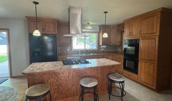 504 14th St NW, Austin, MN 55912