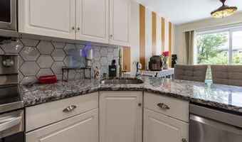 3 Centerbrook Ct, Avon, CT 06001