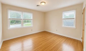 99 Old Halfway Rd, Barnegat, NJ 08005