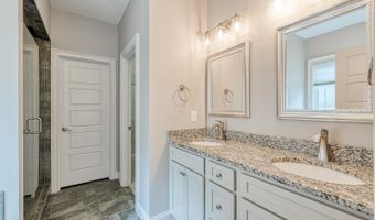 768 Sterling Dr, Boiling Springs, SC 29316