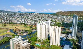 300 Wai Nani Way Ii/716, Honolulu, HI 96815