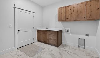 86 Hilgard Peak Ct, Bozeman, MT 59718