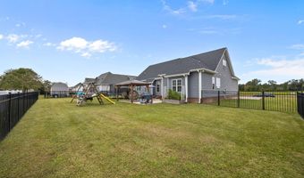 566 Hines Dr, Ayden, NC 28513
