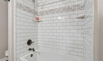 1707 Warwick Cir, Ardmore, OK 73401