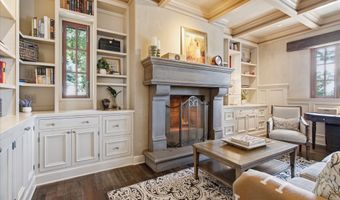 965 Eastman Dr, Bigfork, MT 59911
