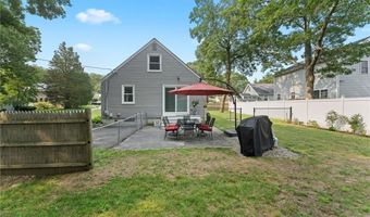 103 Everglade Ave, Warwick, RI 02886